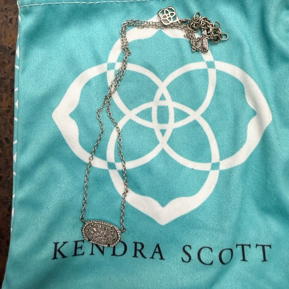 Kendra Scott Elisa Silver Pendant Necklace with Platinum Drusy